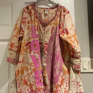 snap button roundneck top